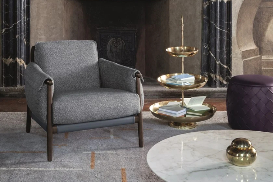 Кресло Poltrona Frau Times Lounge Кресло Poltrona Frau Times Lounge (Италия)