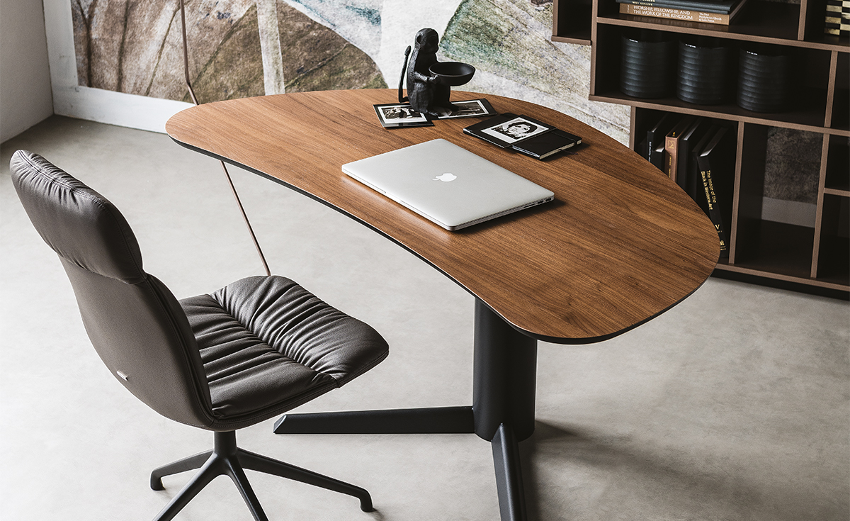 Письменный стол Cattelan Italia Malibu Письменный стол Cattelan Italia Malibu (Италия)