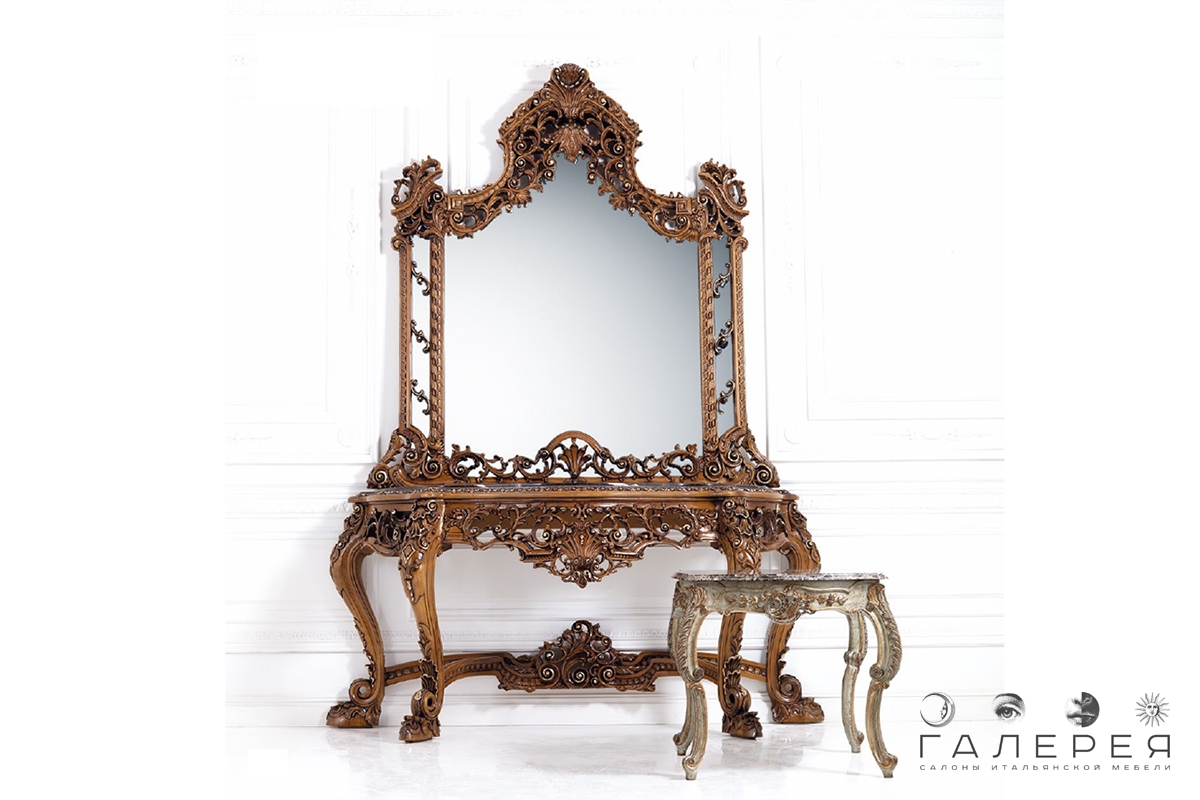 Консоль Boiserie Italia Bg 410-440 Консоль Boiserie Italia Bg 410-440 (Италия)