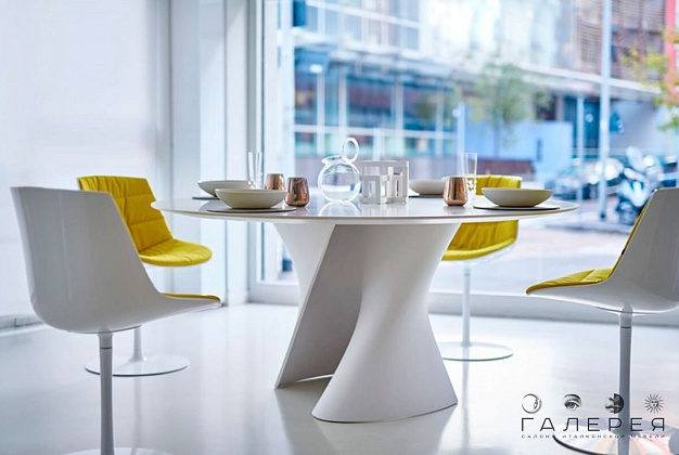 Стол обеденный MDF Italia S-table 2 Стол обеденный MDF Italia S-table (Италия) 2