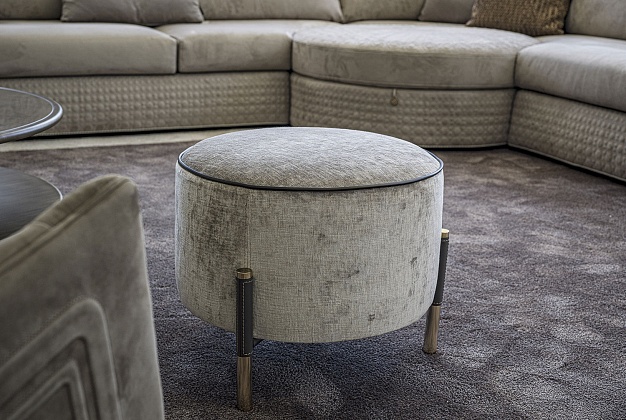 Пуф Vittoria Frigerio Araldo 2 Пуф Vittoria Frigerio Araldo (Италия) 2