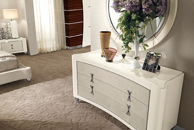 Комод Redeco Montenapoleone 1028-1037 1 Комод Redeco Montenapoleone 1028-1037 (Италия) 1
