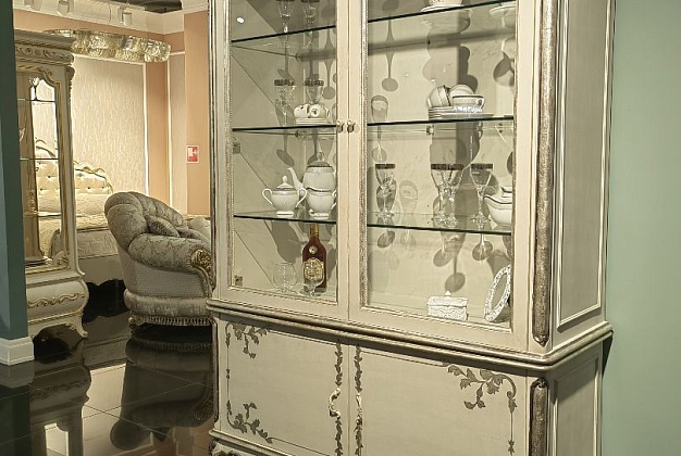 Витрина Silvano Grifoni 101 8 Витрина Silvano Grifoni 101 (Италия) 8