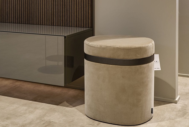 Пуф Alf Nobu Regal 1 Пуф Alf Nobu Regal (Италия) 1
