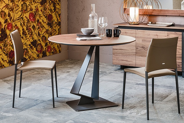 Стол обеденный Cattelan Italia Roger 1 Стол обеденный Cattelan Italia Roger (Италия) 1