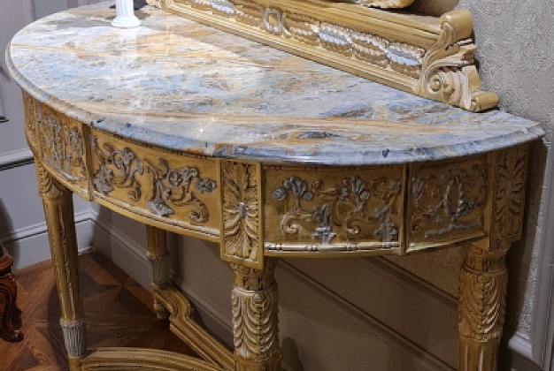 Консоль с зеркалом Asnaghi Interiors Expo 3 Консоль с зеркалом Asnaghi Interiors Expo (Италия) 3