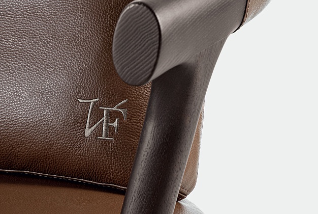 Кресло Vittoria Frigerio Mora 3 Кресло Vittoria Frigerio Mora (Италия) 3