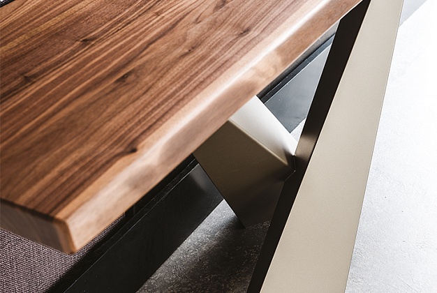 Консоль Cattelan Italia Stratos 3 Консоль Cattelan Italia Stratos (Италия) 3
