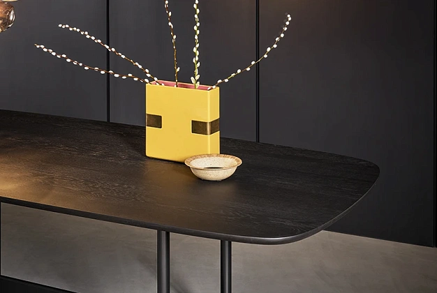 Стол обеденный Bonaldo Canvas 3 Стол обеденный Bonaldo Canvas (Италия) 3