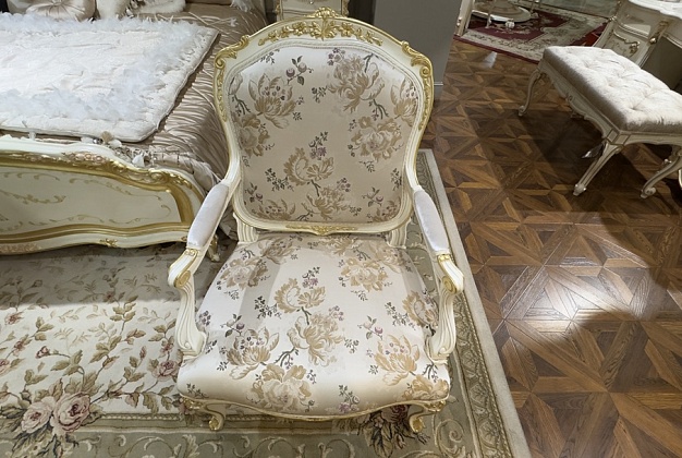 Кресло Angelo Cappellini 8836/L 4 Кресло Angelo Cappellini 8836/L (Италия) 4