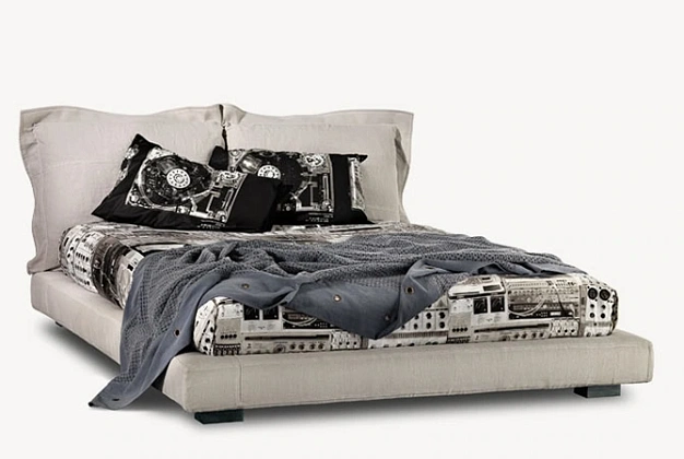 Кровать Moroso Nebula Five 1 Кровать Moroso Nebula Five (Италия) 1