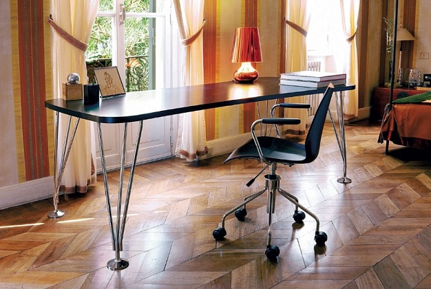 Письменный стол Kartell Max 1 Письменный стол Kartell Max (Италия) 1