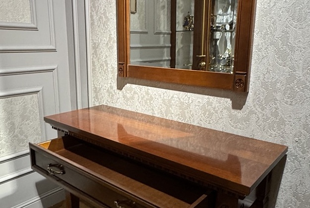 Консоль Bakokko Palazzo Ducale 6 Консоль Bakokko Palazzo Ducale (Италия) 6